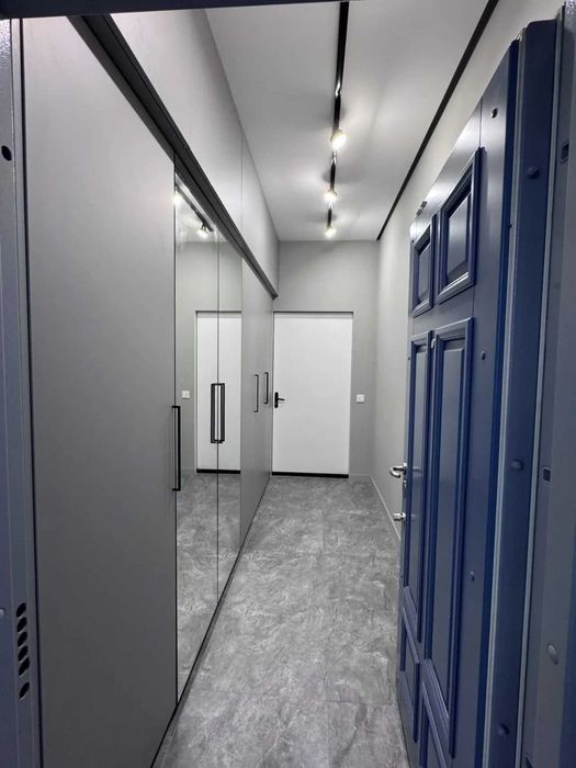 Двустаен имот в кв.Х;адилника