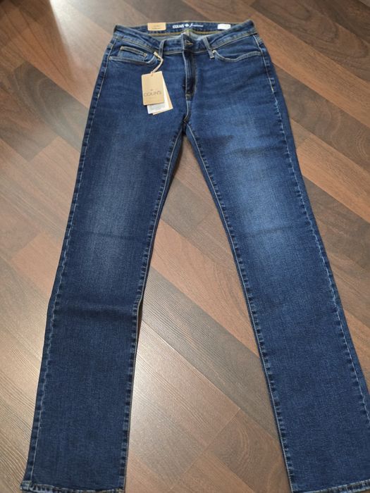 Джинсы фирмы Colin's