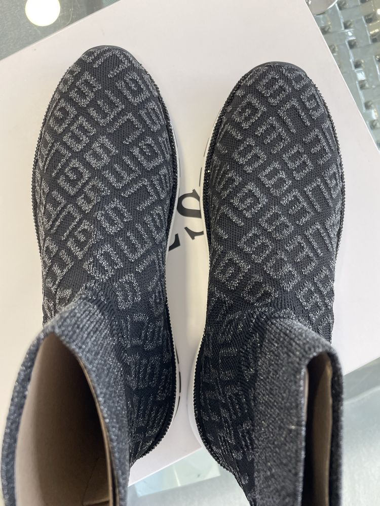 Оригинални сандали / Diesel/ Moschino/ Guess/ Djofra/