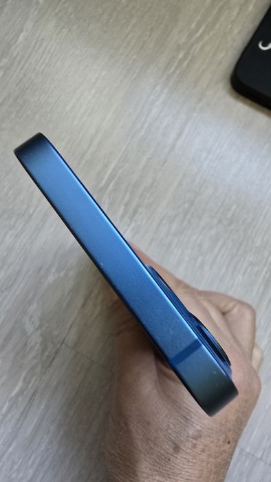 iphone 13 в отлично състояние