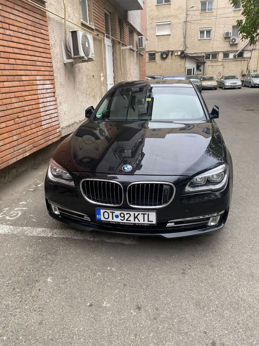 BMW Seria 7 Tot ceea ce s-a schimbat la mașină este înregistrat în istoric