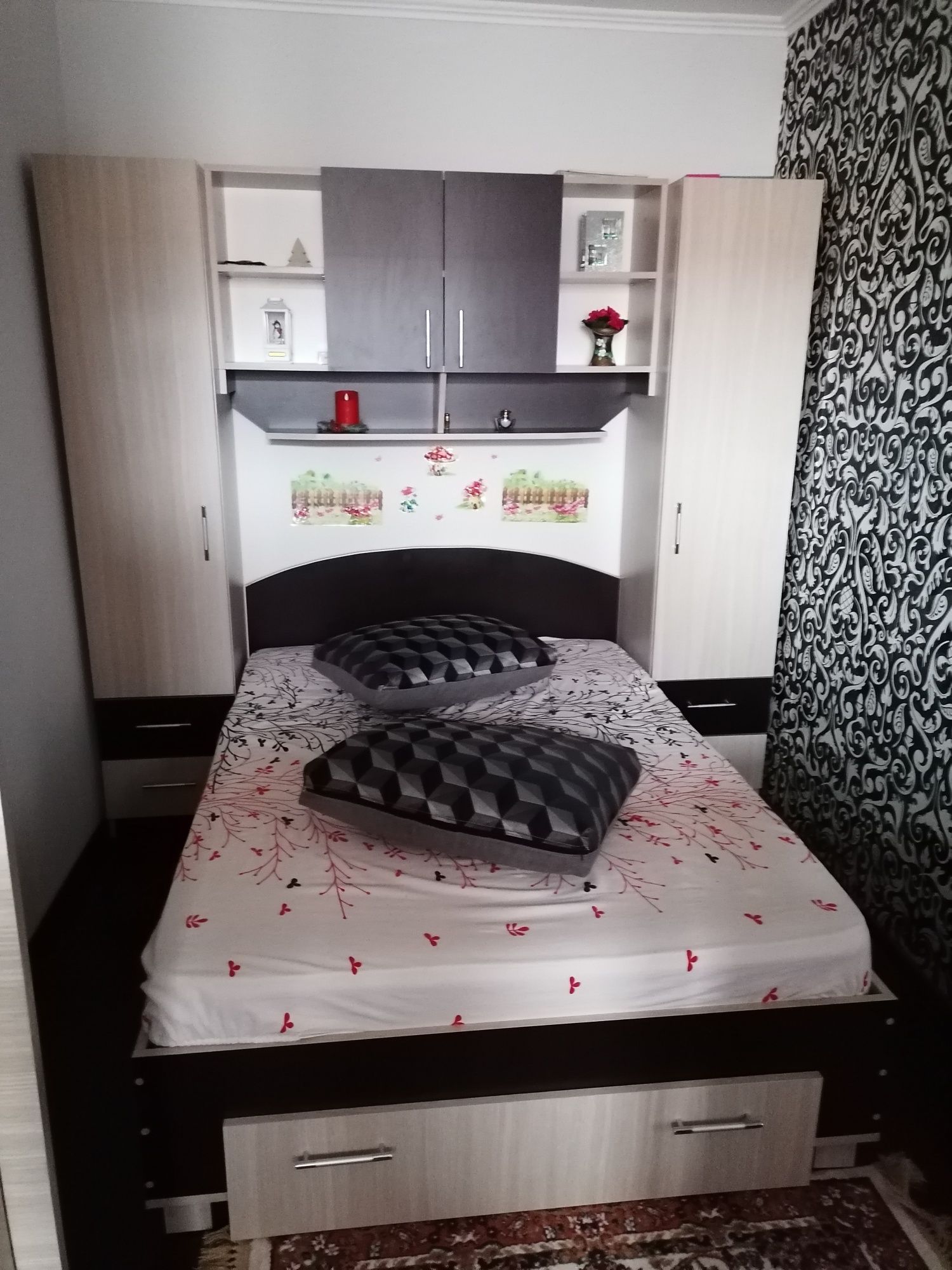 Vând apartament 2 camere Ploiești