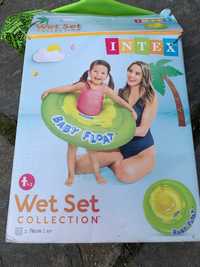Надуваем пояс за бебе Intex Baby float