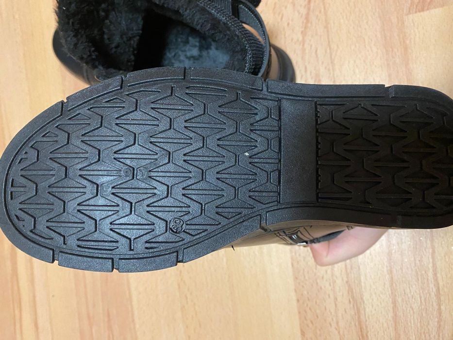 Vând ghete iarna dama