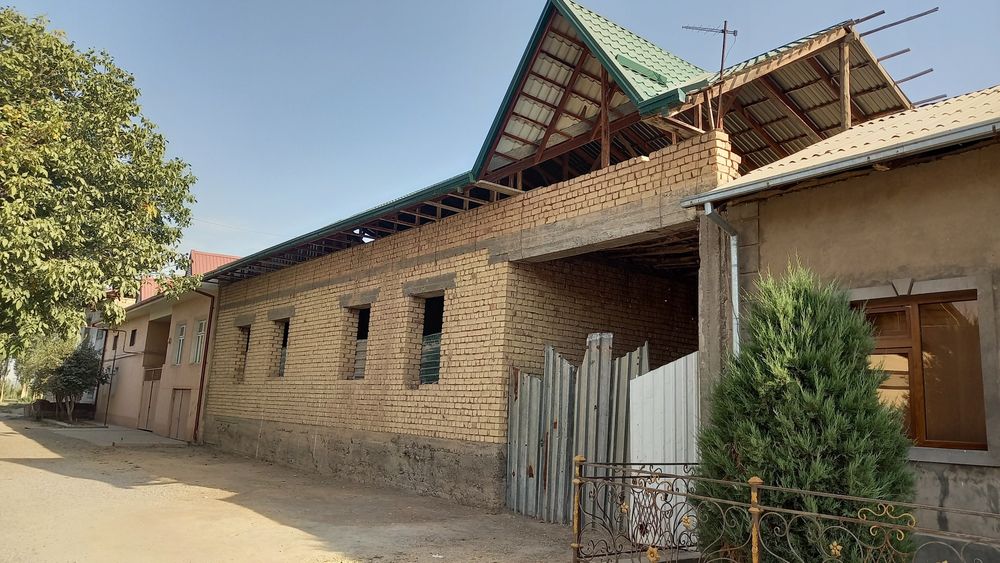 Участка 8 сотох.