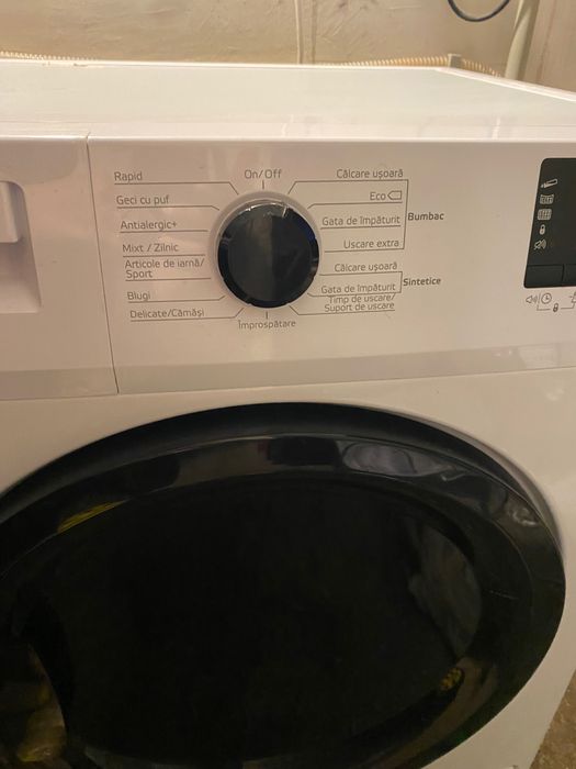 Uscator Artic DAPLH842PB cu pompa de caldura