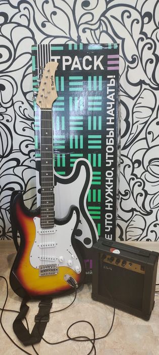 Электрогитара и комбоусилитель Terris