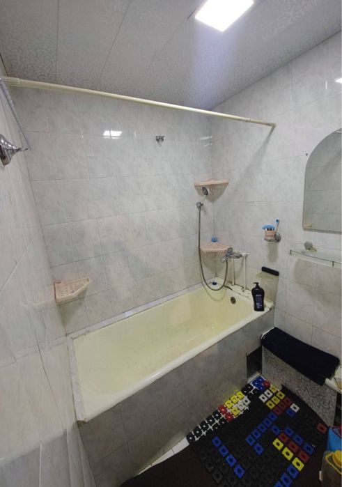 Срочно продвется возле Мегапланет 2/2/9 чистая