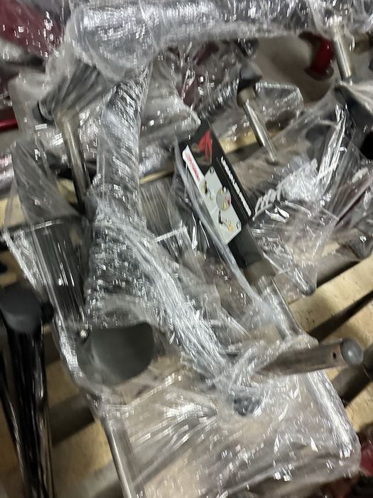 Продавам Професионални фитнес уреди Life Fitness Signature Serias