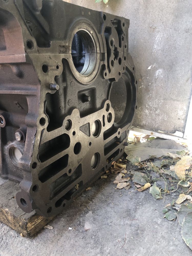 Isuzu blok gruzovoy  5 tonnalik