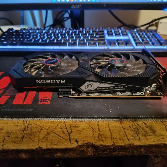 Продавам Rx 6500 XT