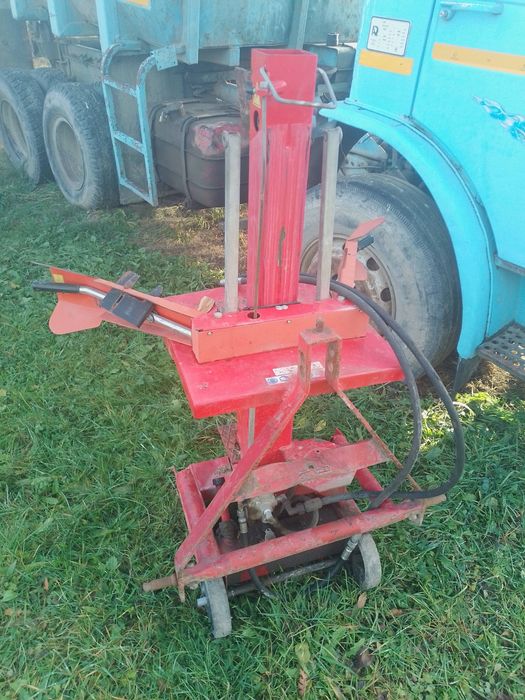 Despicator lemne hidraulic