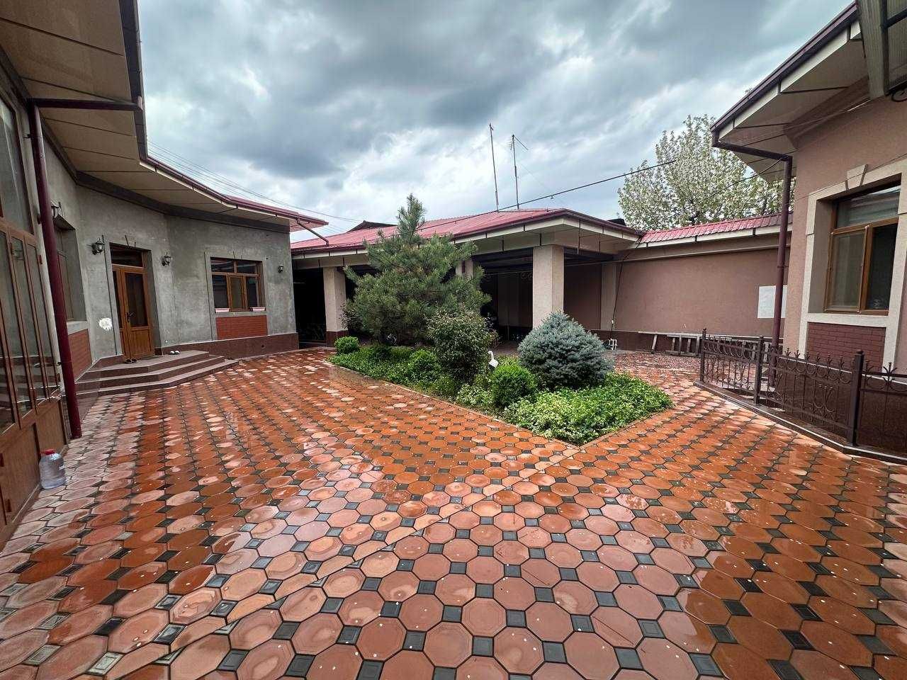 Продаётся Евродом 5,5 сот. недалеко от Саламтина