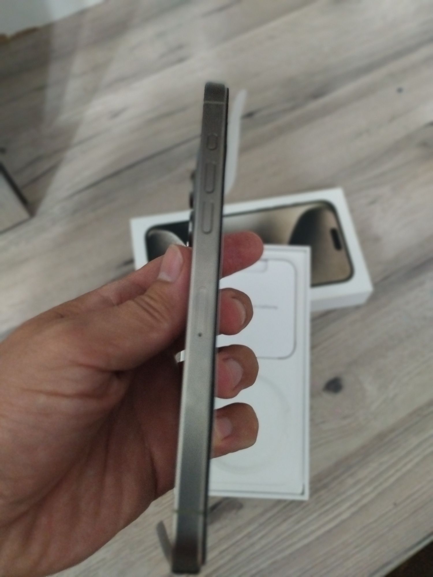 iPhone 15 Pro Max 256 Natural Titanium VNA