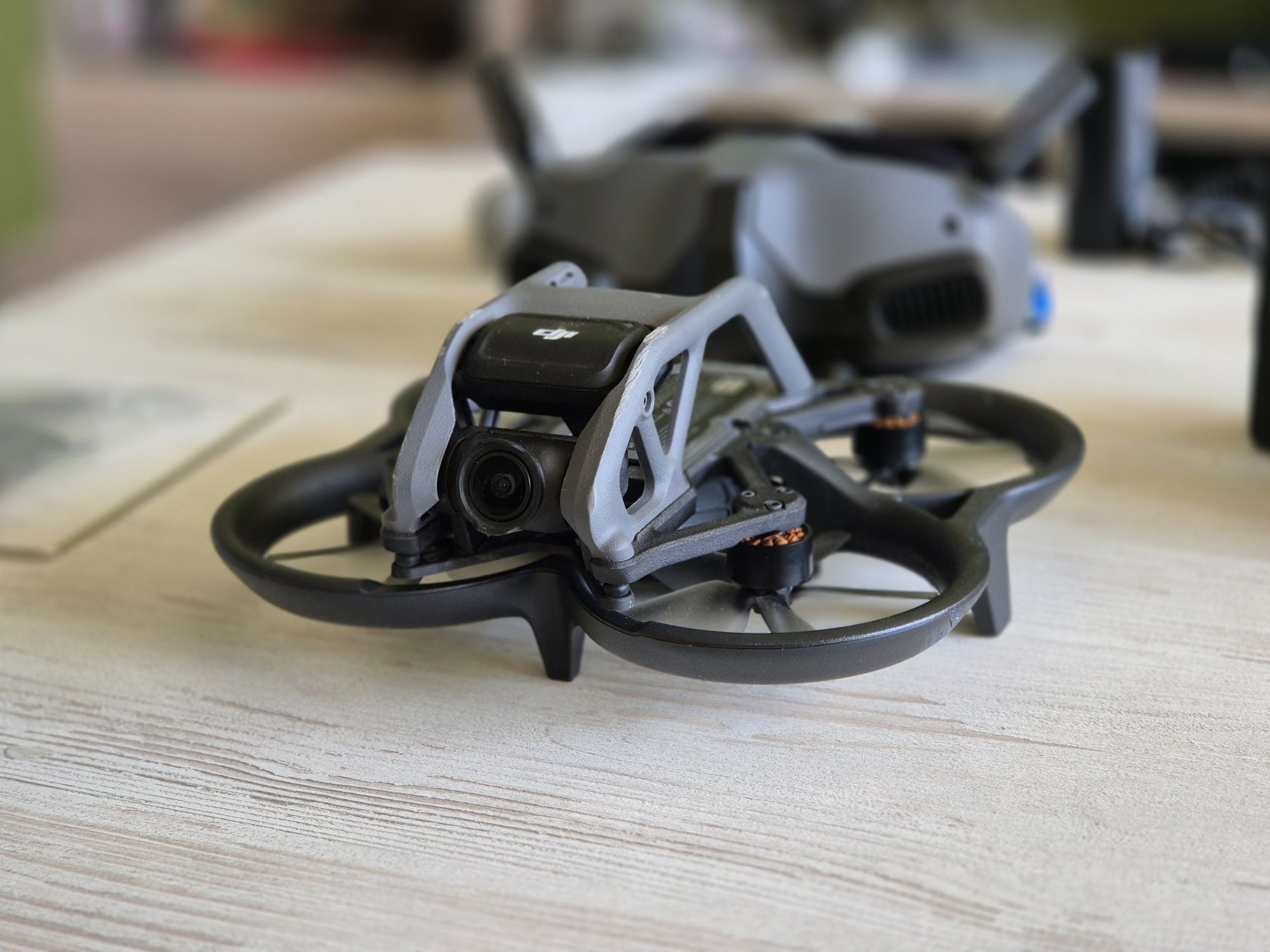 DJI Avata 1 - Pro View + Fly More combo