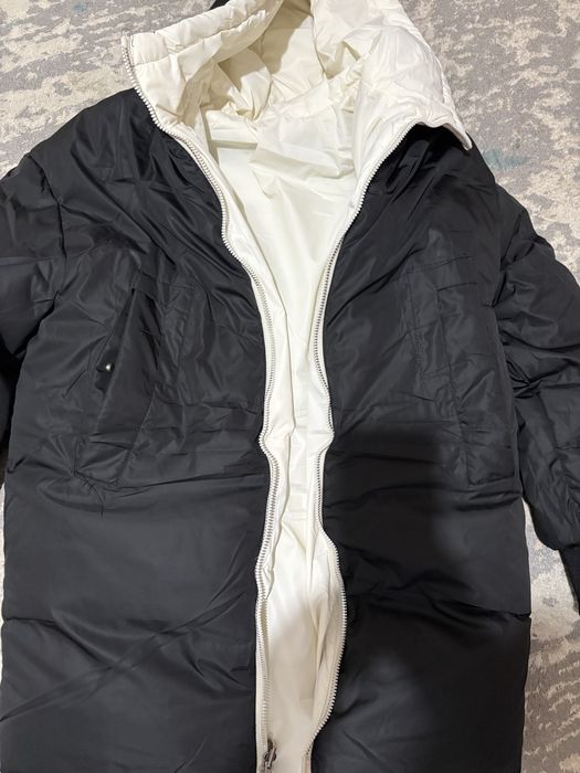 Продам куртку черно белая