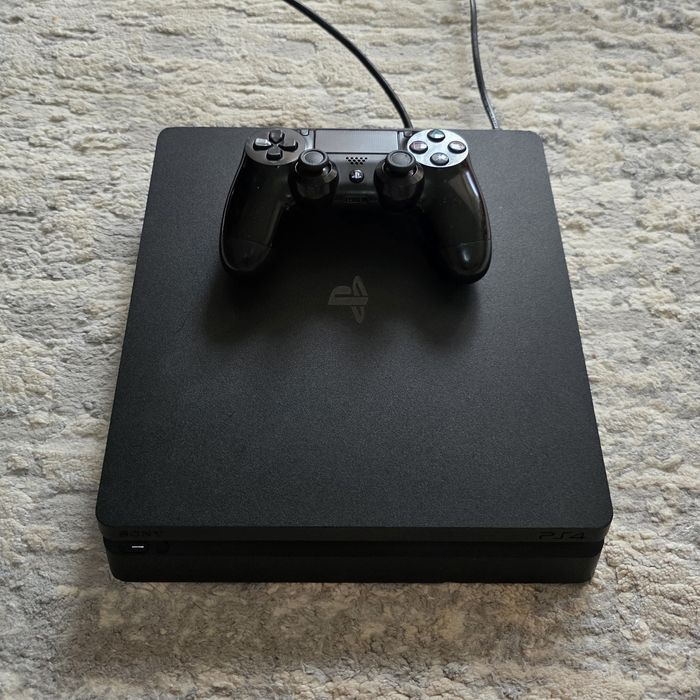 Продам  Sony Playstation 4 slim
