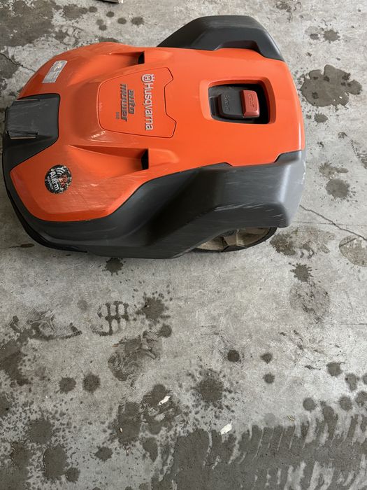 Vand Masina de Tuns Gazon Husqvarna Automower 550