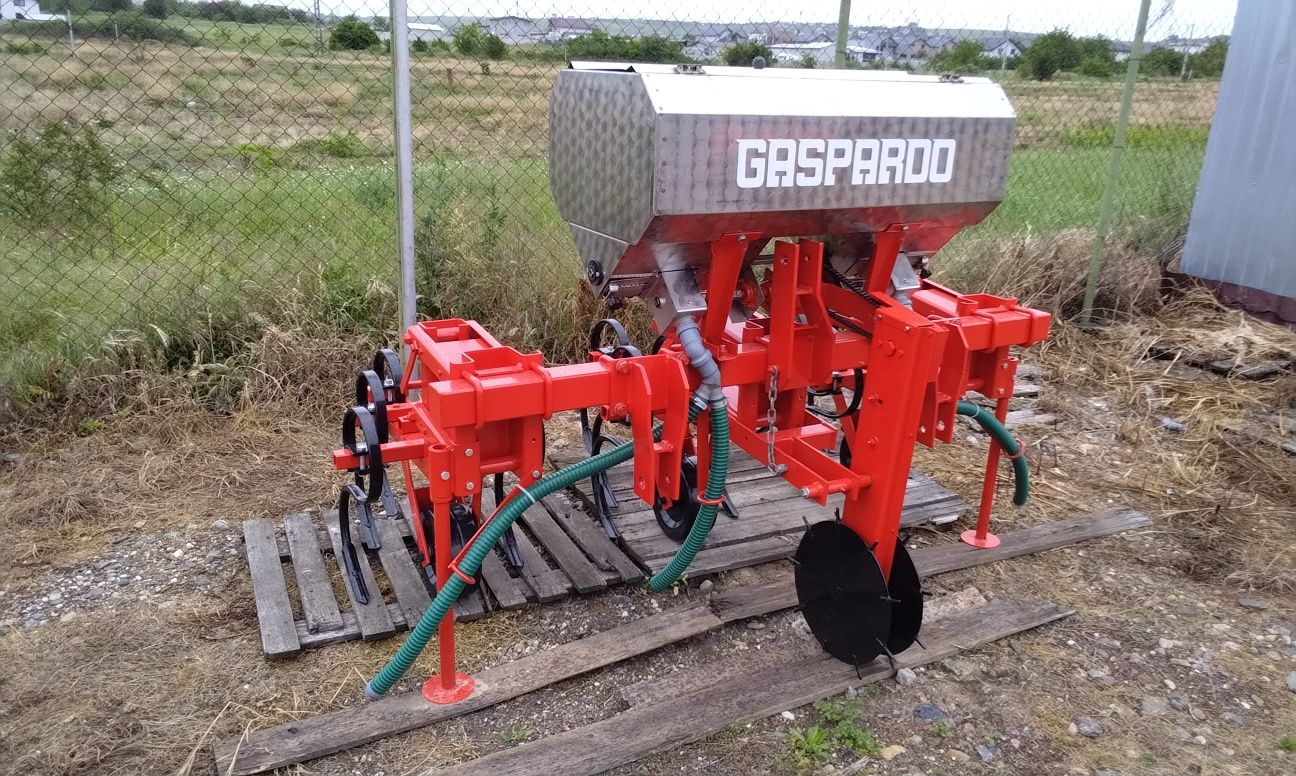 Prasitoare cu fertilizare. Gaspardo