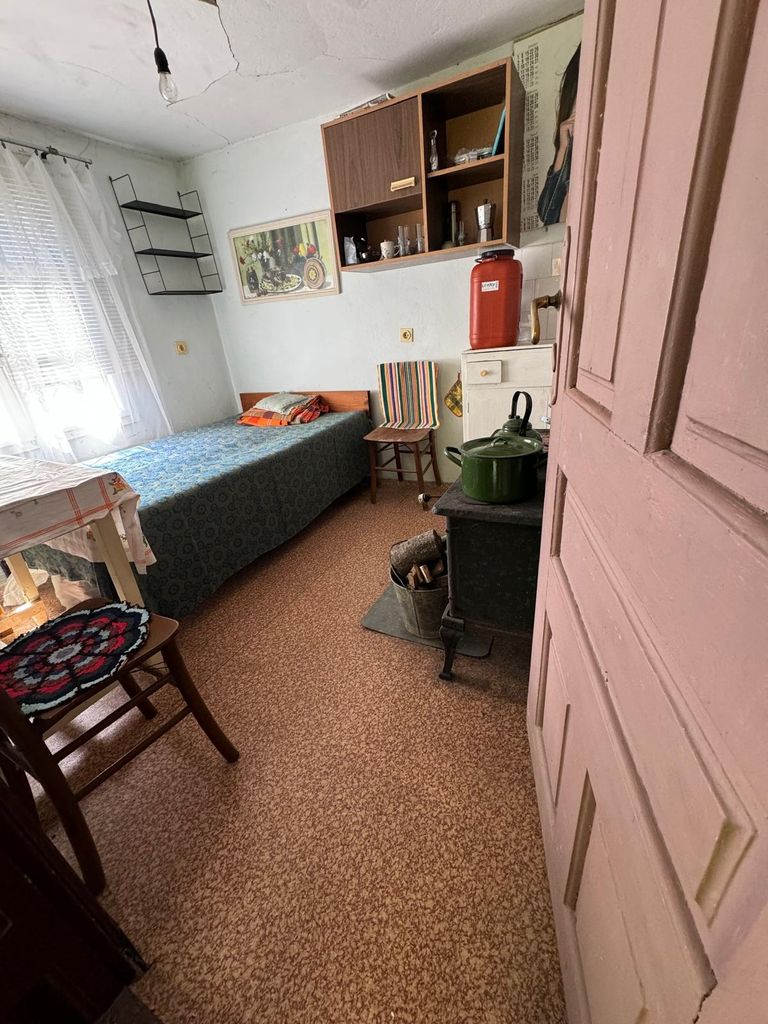 Продава се Къща в Враца, Промишлена зона - Изток - 50 кв.м за 765 €/кв.м - Снимка #6