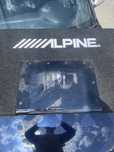 •SubWoofer Alpine •Amplificator Alpine AUTO