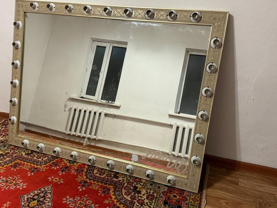 Айна сатылады зек