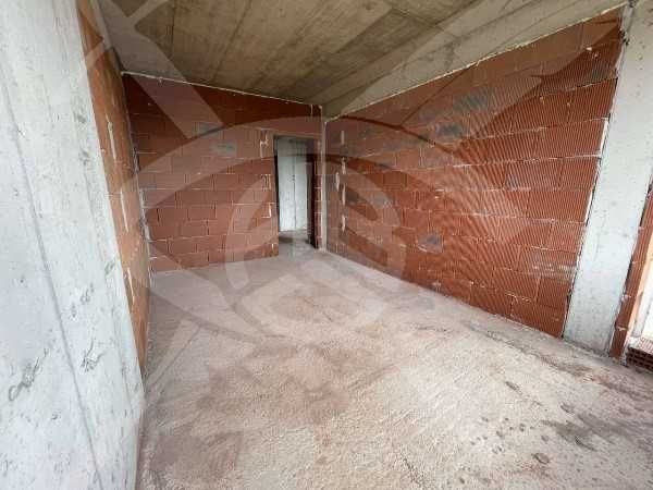 Продава се Двустаен апартамент в Пловдив, Южен - 65 кв.м за 1000 €/кв.м - Снимка #1