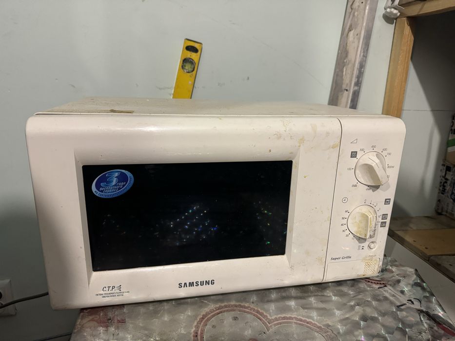 Микровалновка в хорошем состоянии