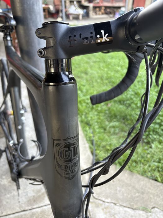 Bicicleta Grade GT full carbon