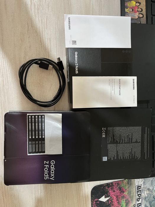 Продам Samsung Z Fold5