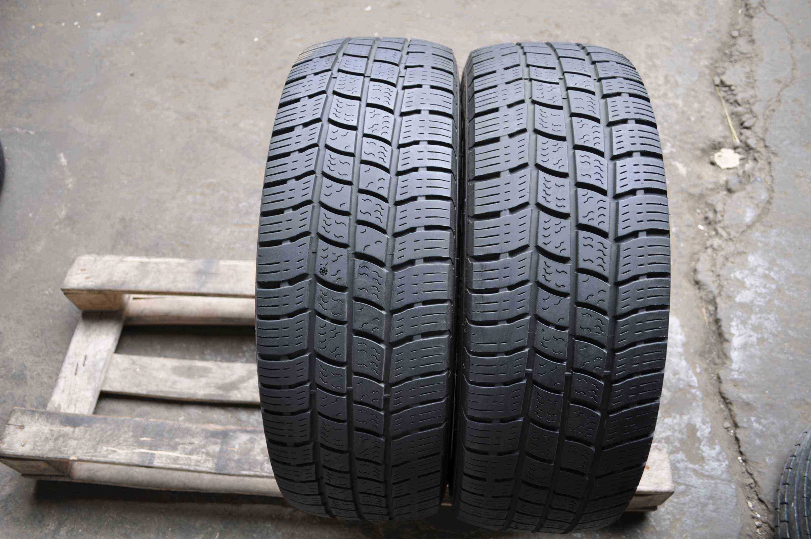 SET 2 Anvelope All Season 215/65 R16C VREDESTEIN Comtrac 2 109/107T