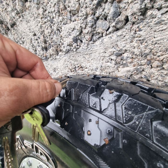 Продам резину 265/75 - R16