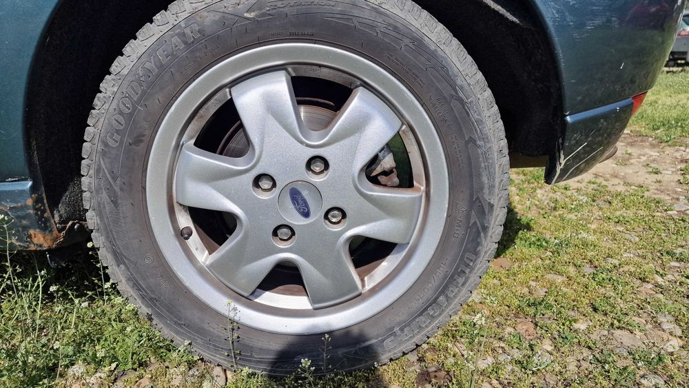 Vand jante originale ford cu gume M+S