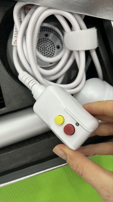 Новый не использованый ни разу стайлер для волос