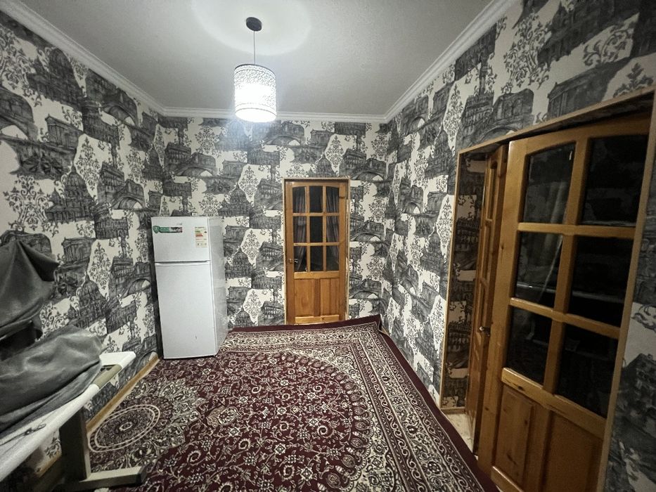 Tashgresdan Hovli sotiladi