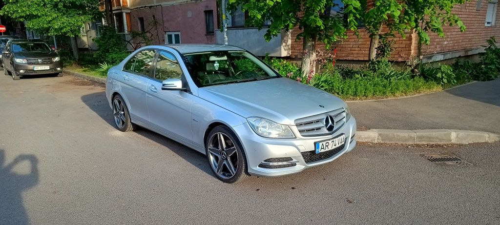 Mercedes Benz W204 C180 2011