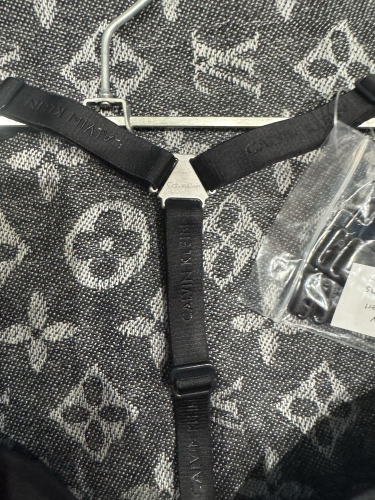 Сутиен Calvin Klein