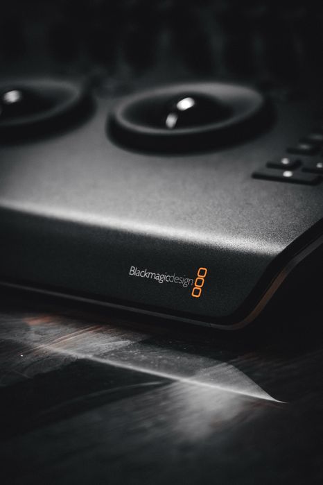 DaVinci Resolve Mini Panel