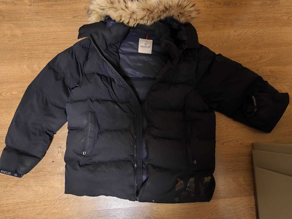 vand geaca moncler