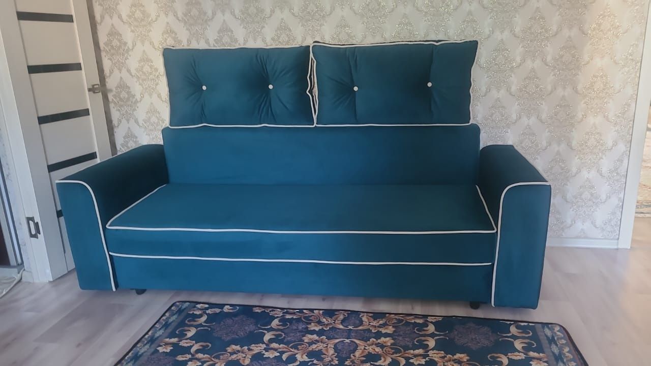 Диван березовый  2.30