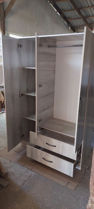 Продаётся Шкаф  , новый .