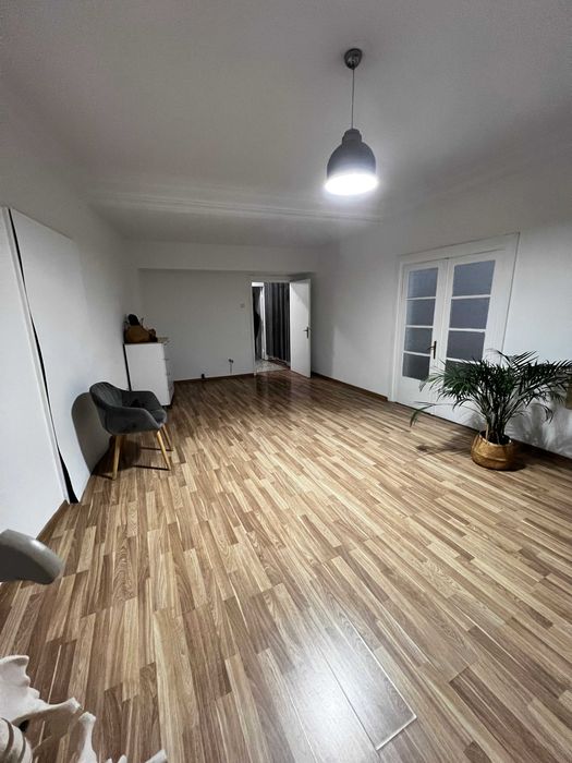 Inchiriere cameră Într-un salon de frumusete - Zona Cismigiu (Centru)