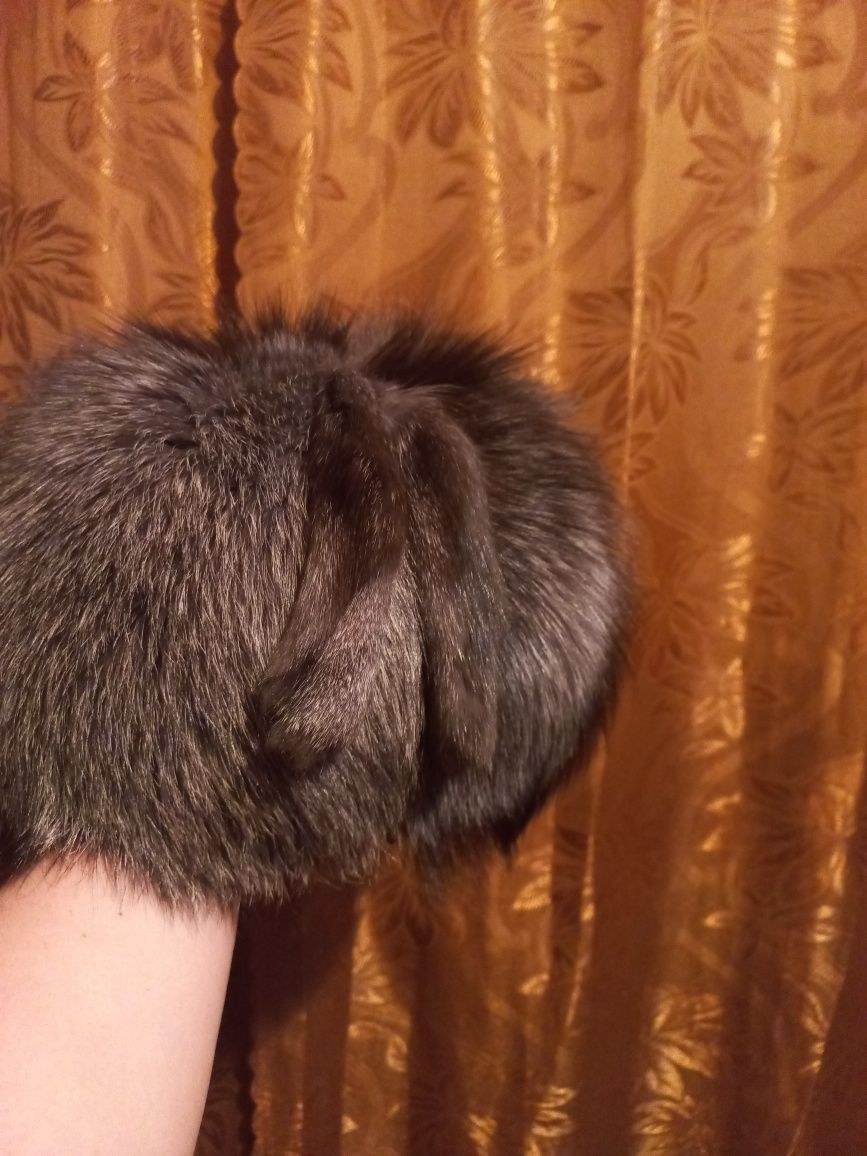 Продам женскую шапку