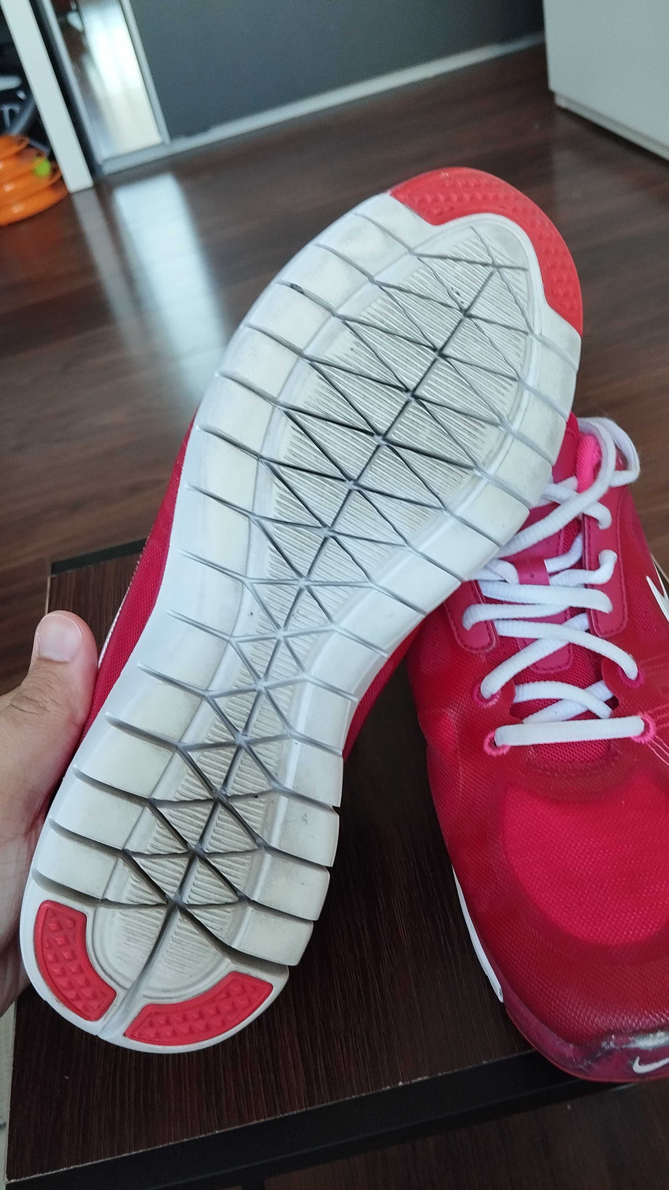 Nike Flex Run Move Fit Дамски Маратонки размер 40.5