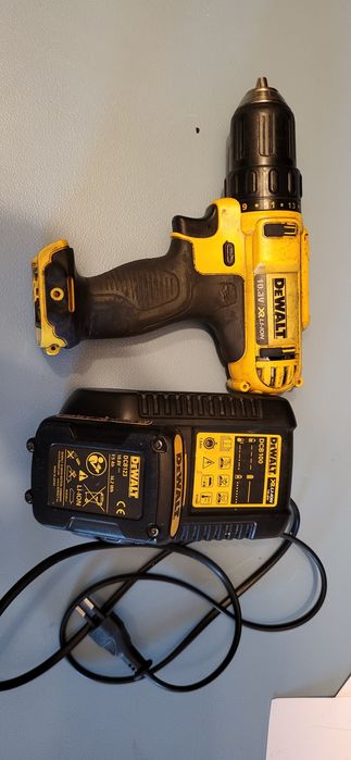 Dewalt dcb710 defect + acumulator si incarcator