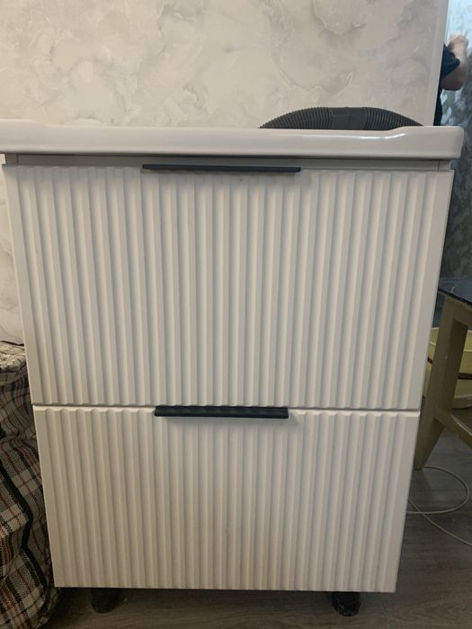 Продаю раковину для ванны, новая ( уступим)