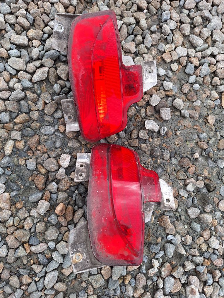 Reflector ceata catadioptru ochi pisica bara spate Opel Zafira C toure