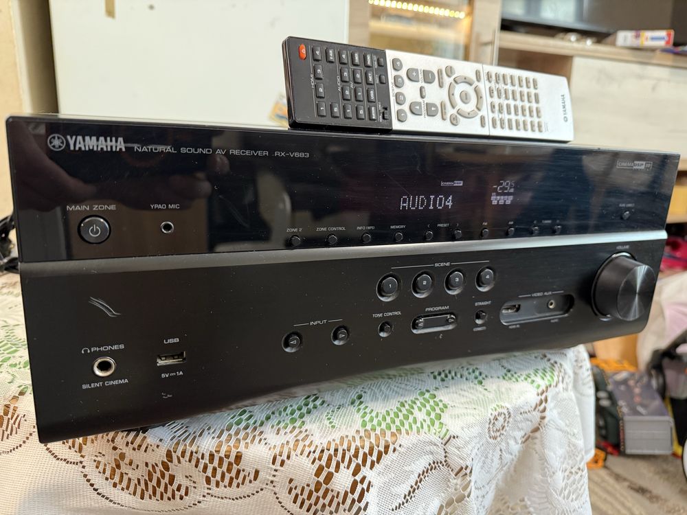 Yamaha RX-V683 Bluetooth Wi Fi