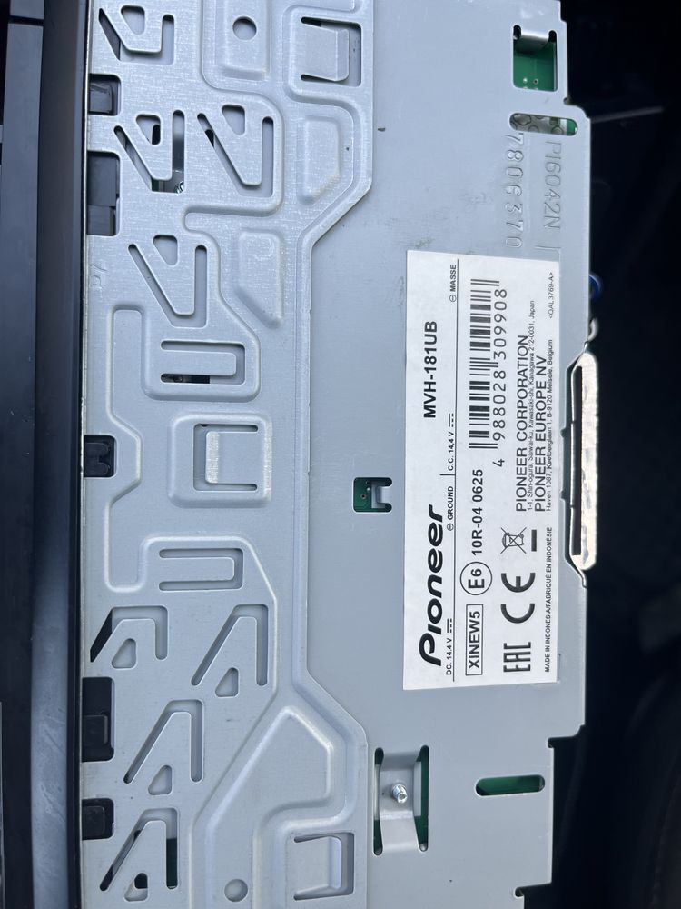 Pioneer MVH-181UB
