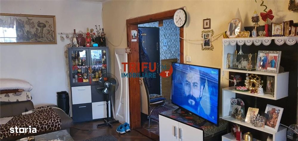 Apartament 3 camere de vanzare